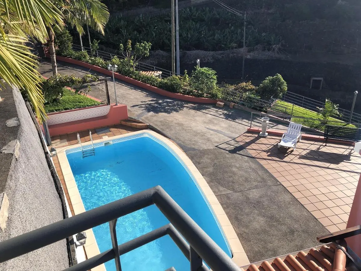 Pleasant Apartment With Private Pool In Lombo Do Doutor 50 M² 칼례타 포르투갈