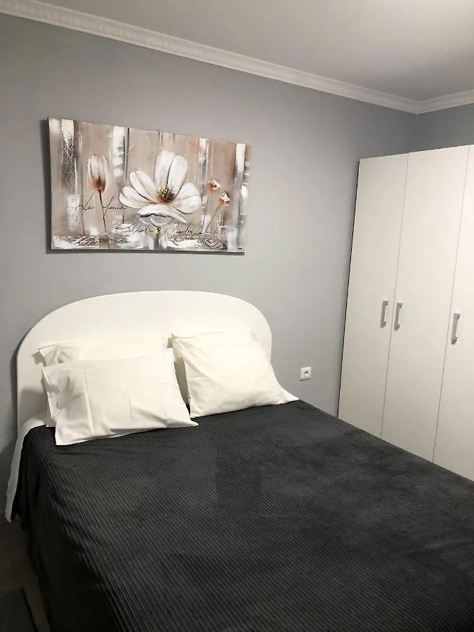 Pleasant Apartment With Private Pool In Lombo Do Doutor 50 M² 칼례타